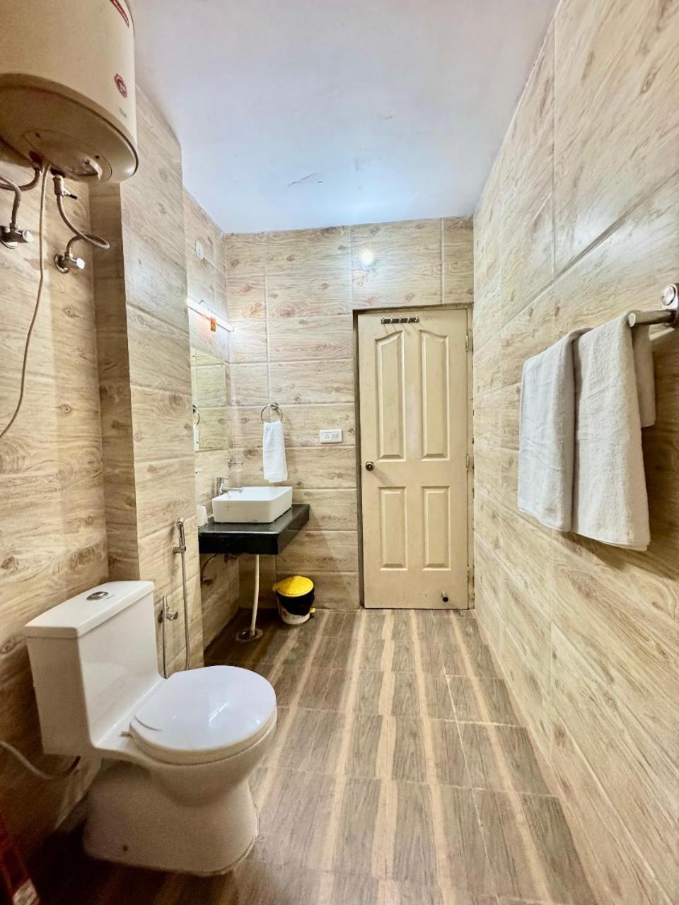 The Countryside Retreat I Vacations I Conference I Mice I Family Events I Open Air Terrace I Sky Bonfire I Kufri By Exotic Stays Shimla Eksteriør bilde
